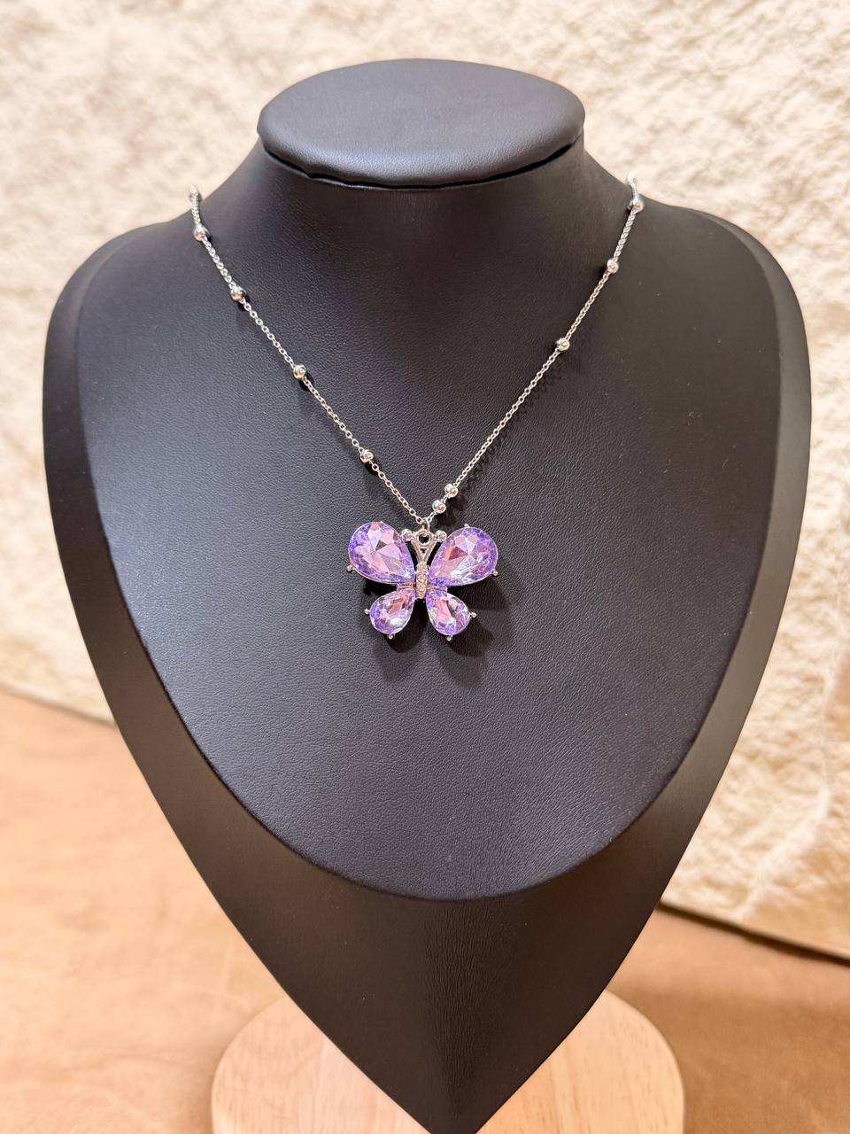 Collana Farfalla Cristallo – Colori Mix – Confezione da 12 Pezzi